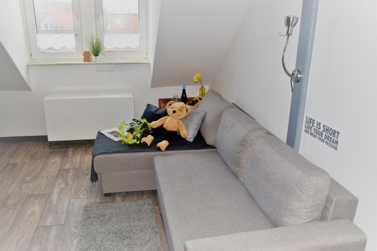 Turmblick-Gaestequartier-Coswig-Hier-Erwartet-Sie-Individueller-Service-Im-Herzen-Der-Altstadt Косвих Екстериор снимка
