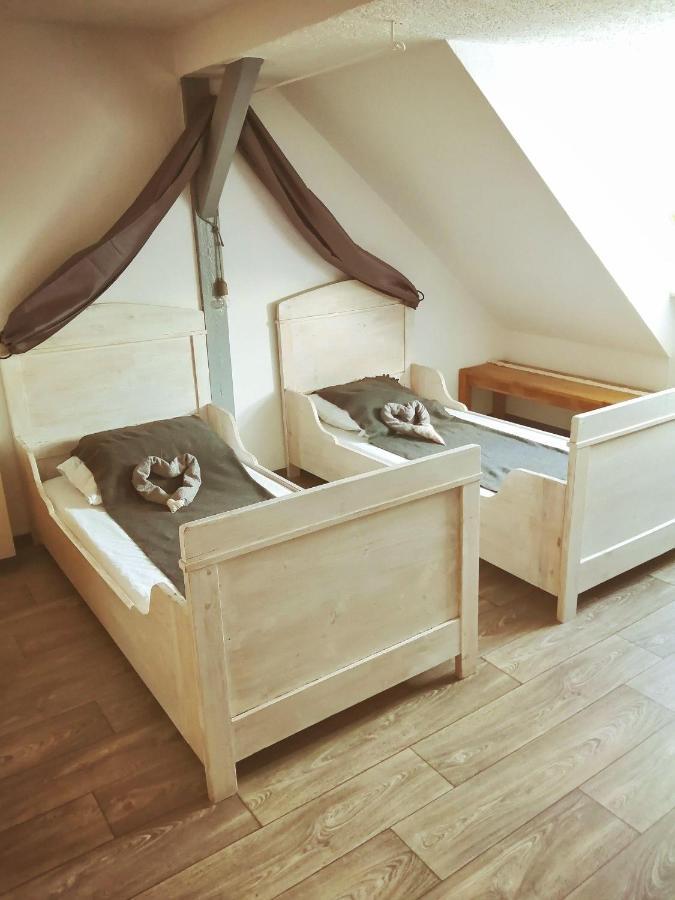 Turmblick-Gaestequartier-Coswig-Hier-Erwartet-Sie-Individueller-Service-Im-Herzen-Der-Altstadt Косвих Екстериор снимка