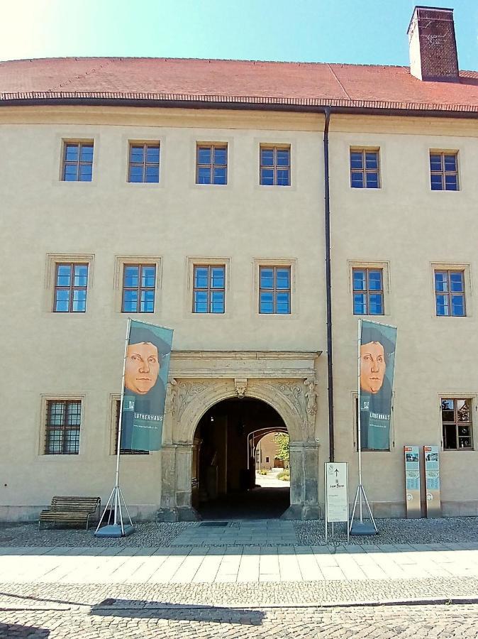 Turmblick-Gaestequartier-Coswig-Hier-Erwartet-Sie-Individueller-Service-Im-Herzen-Der-Altstadt Косвих Екстериор снимка