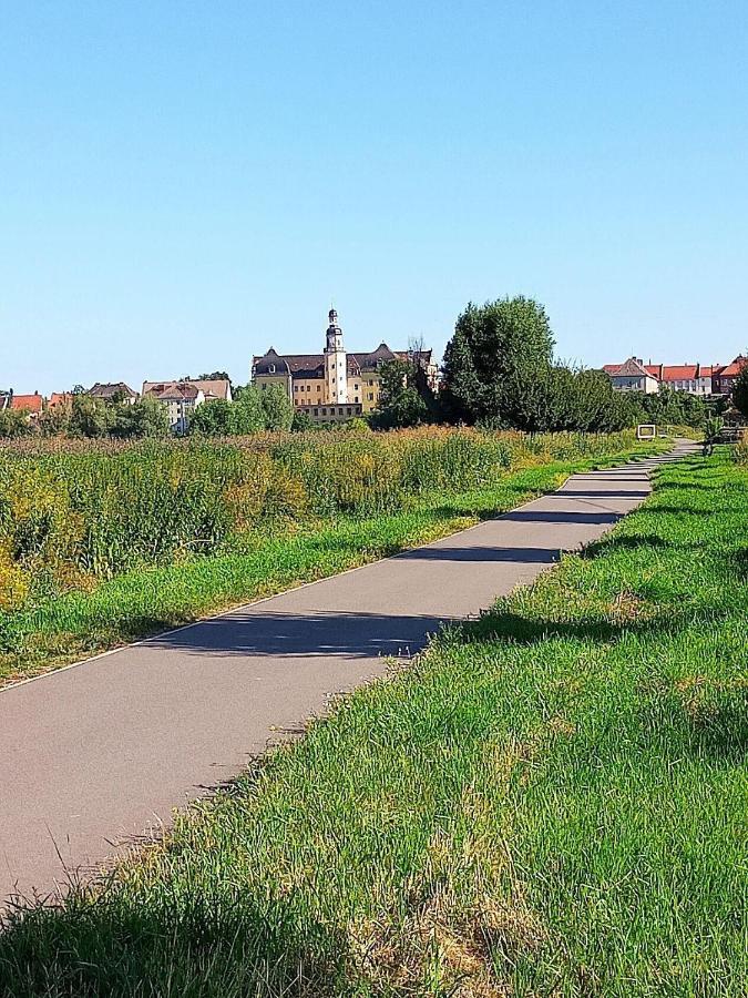 Turmblick-Gaestequartier-Coswig-Hier-Erwartet-Sie-Individueller-Service-Im-Herzen-Der-Altstadt Косвих Екстериор снимка